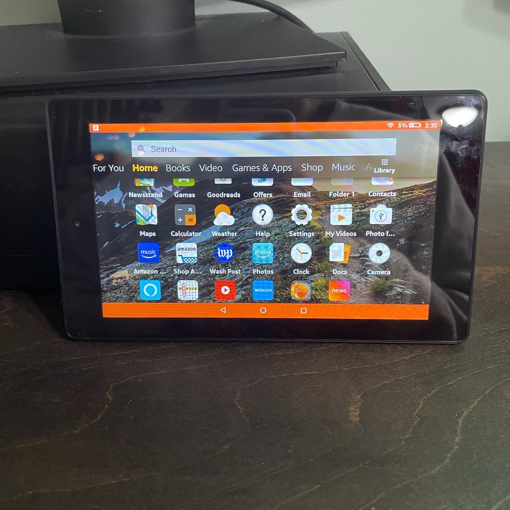 Amazon Fire 7 Tablet + case - Picture 3 of 6